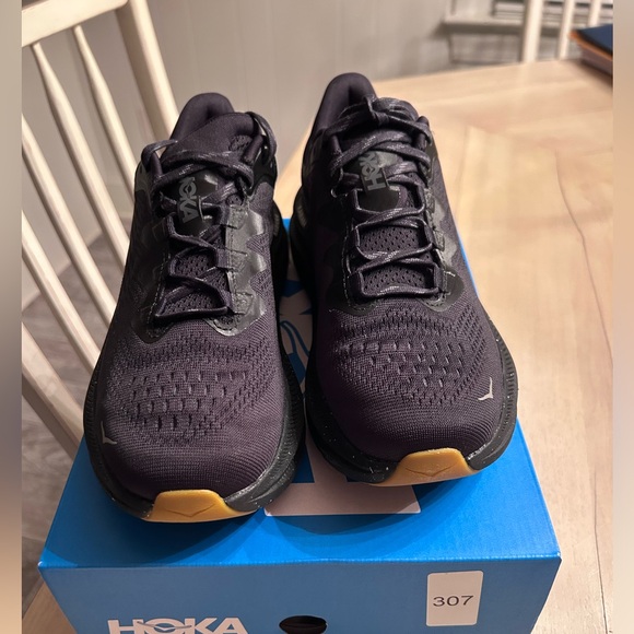 Hoka One One Womens Kanawa 2 Sneakers in Triple Black size 10 NWT - Picture 9 of 12